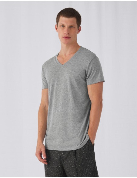 BetC-TM057-Mens V-Neck Triblend T-Shirt