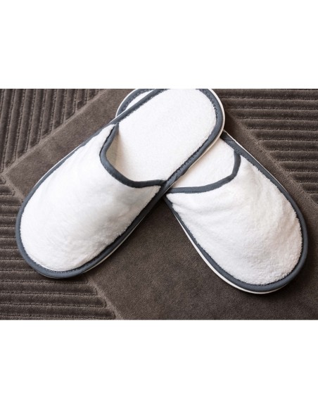 THO-T1-Slipper-Slippers