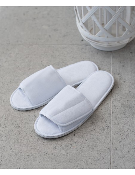 TOW-TC067-Open Toe Slipper With Hook And Loop Fastening